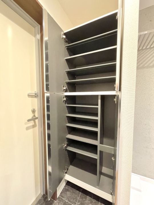 スカイクライシス平和台の内装