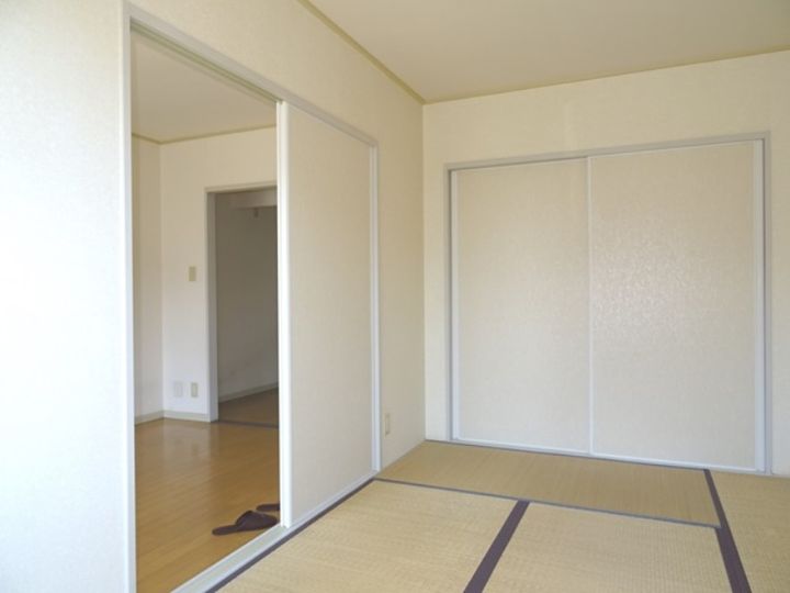 ファミール向陽の居間