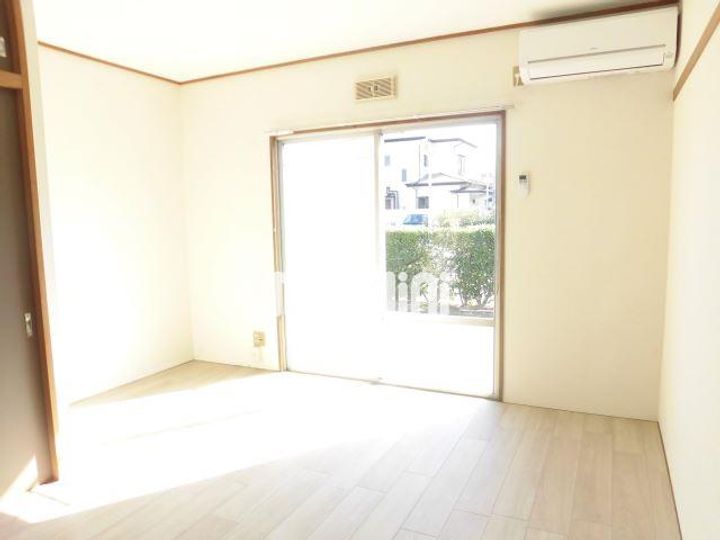 富士ハイツの居間