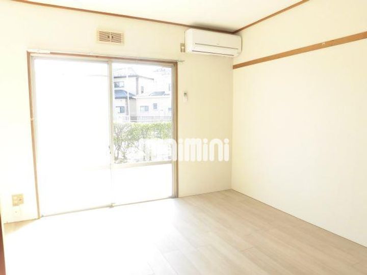 富士ハイツの居間