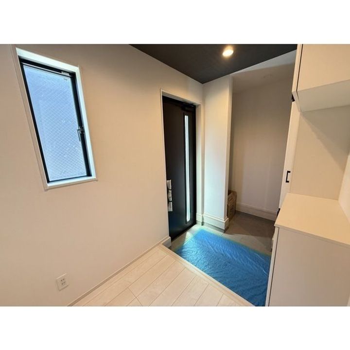 東京都東村山市廻田町1(一戸建)の賃貸物件の玄関