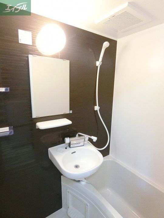 ARTHOUSEギャラリー北方の風呂