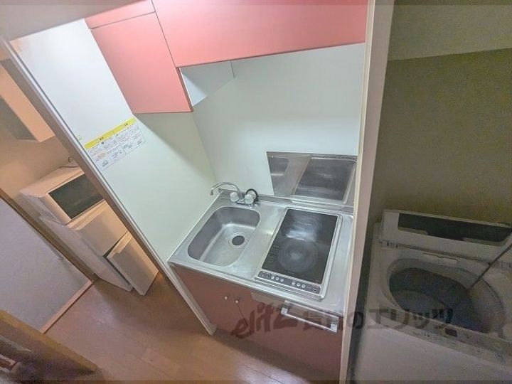 レオパレスアルモニ2のキッチン