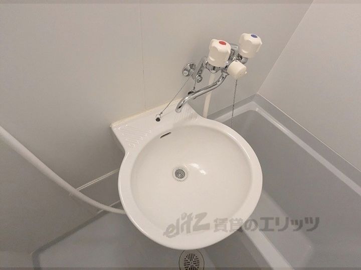 レオパレスアルモニ2の内装