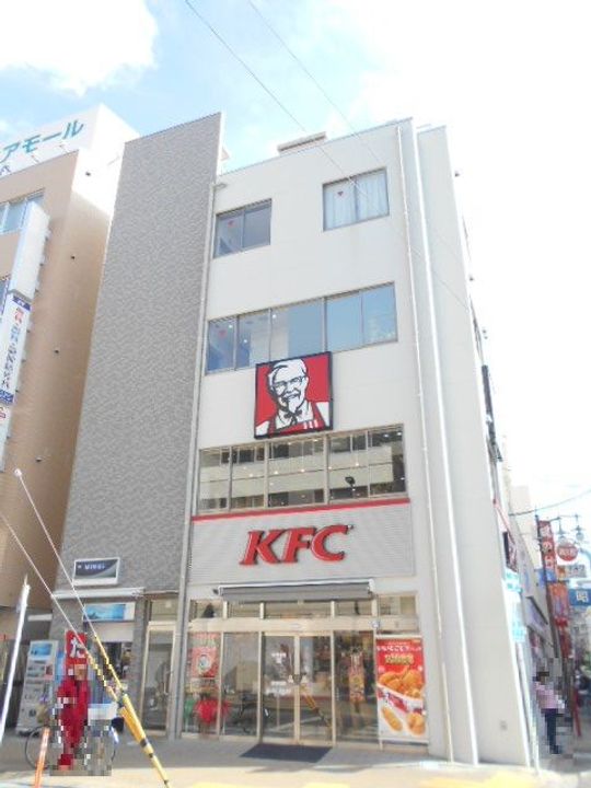 アーバン・イーストの周辺