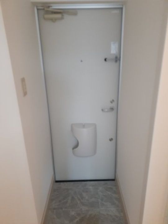埼玉県東松山市松葉町1(アパート)の賃貸物件の玄関