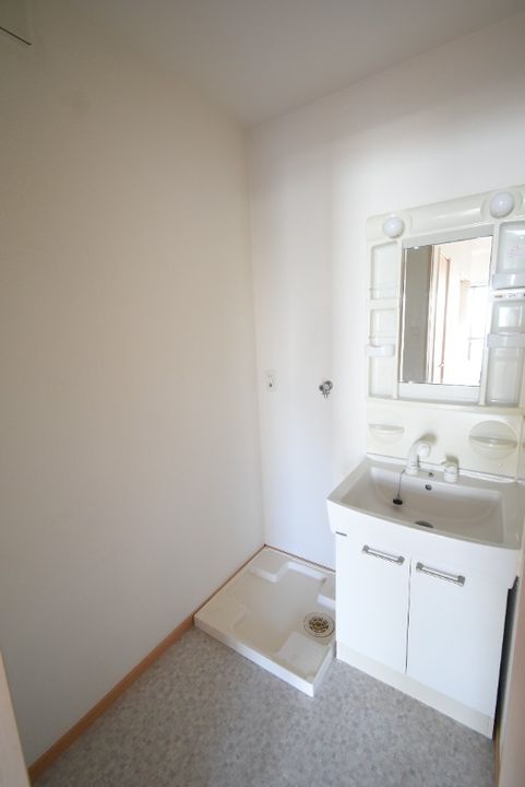 シャルマン小松原IIの内装