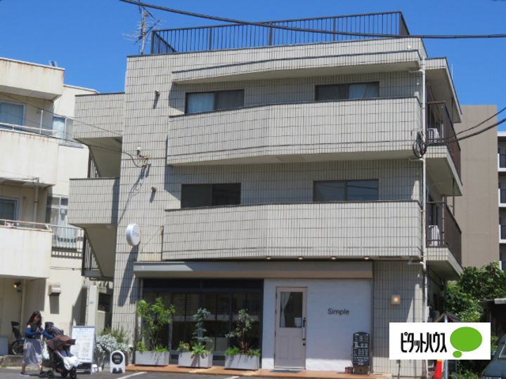 リリーハイツの外観