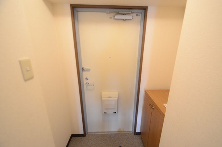 グロリオーサ門戸の玄関
