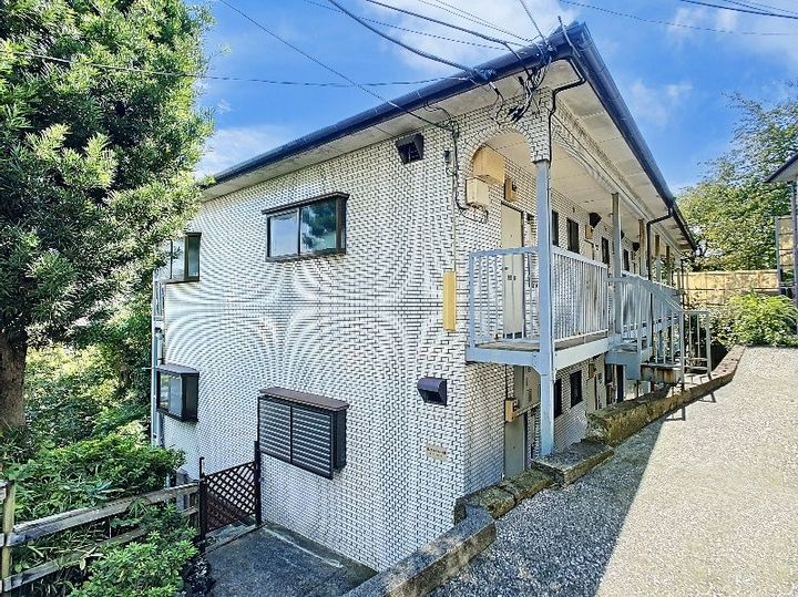 鵜ノ木ハイツ壱番館の外観