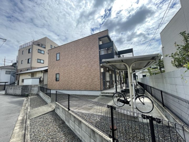 岡山県倉敷市川入の賃貸アパートの外観