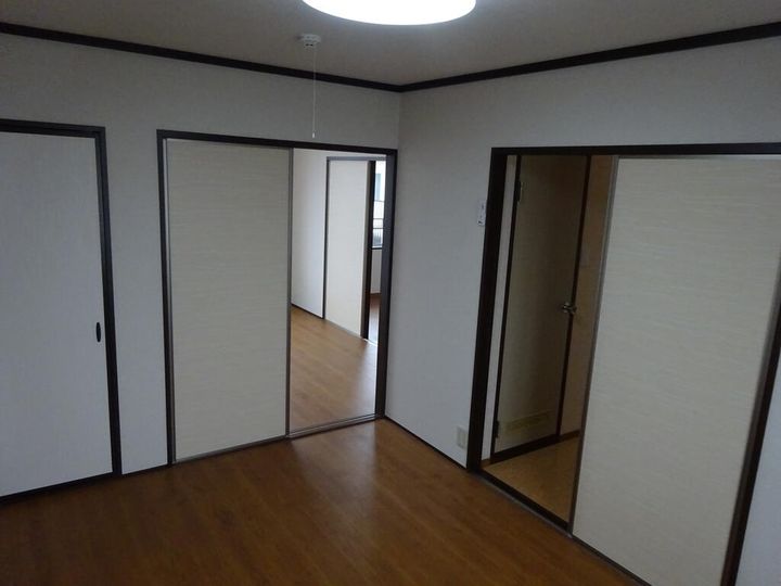 メゾン岡小名No7の内装