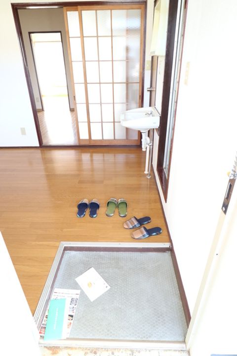 岡山県倉敷市川入(アパート)の賃貸物件の玄関