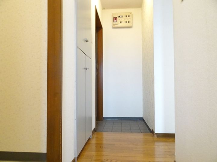 サザンブルーク壱番館の玄関