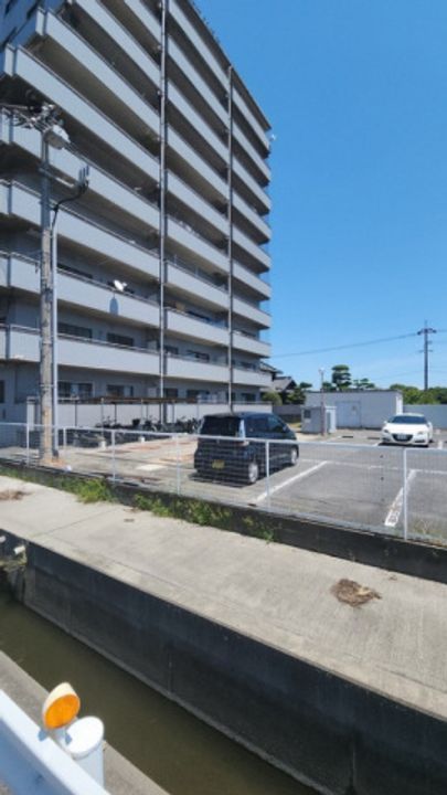 グランドピリ―浦安の地図