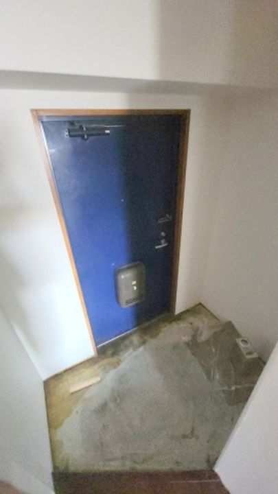 グランドピリ―浦安の玄関