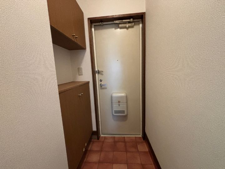 αNEXT102の玄関