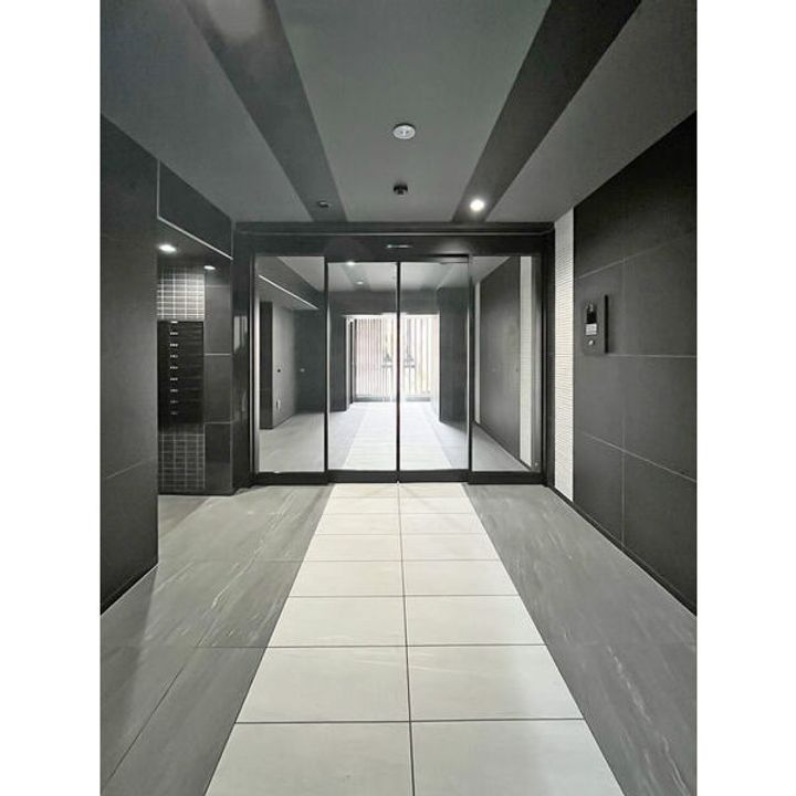 グランドロアール南巽の地図