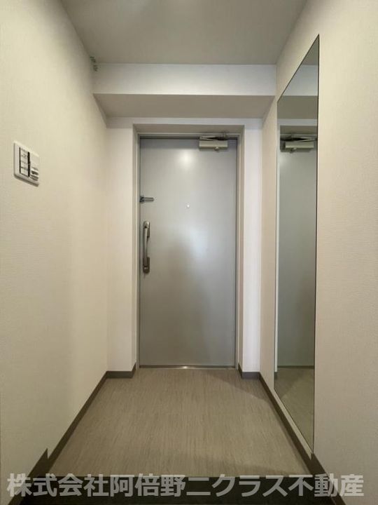 サンセール上本町の玄関