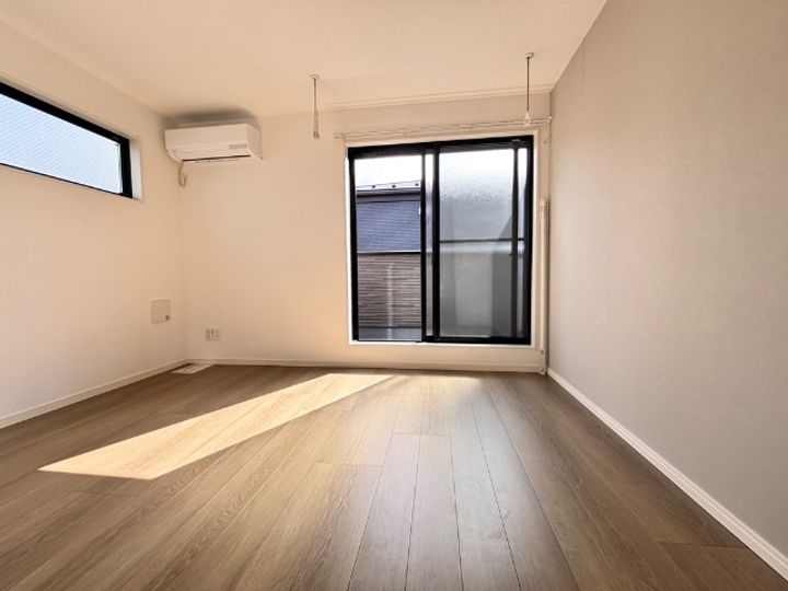 T&Fレジデンス南林間Aの居間