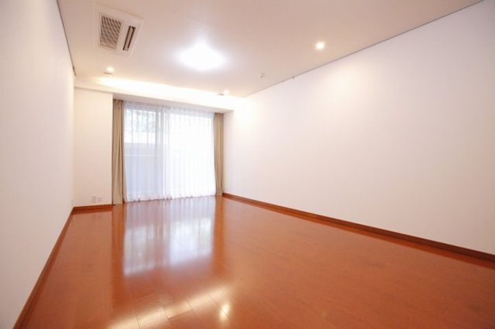 麻布第一マンションズの居間