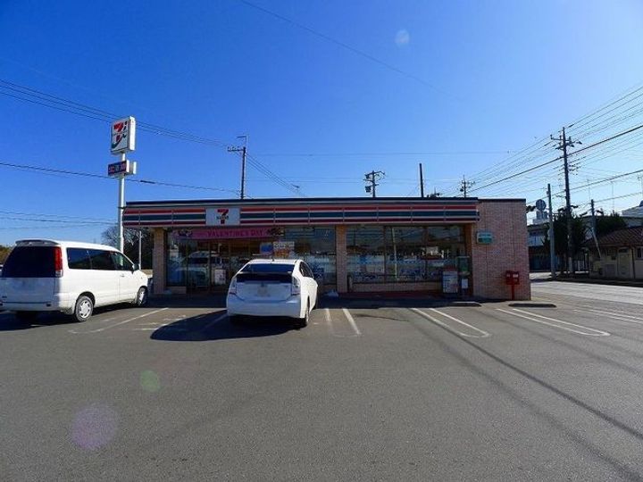 ラフィーネAの周辺