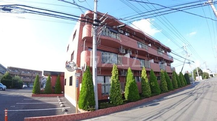バルパレーエストの外観