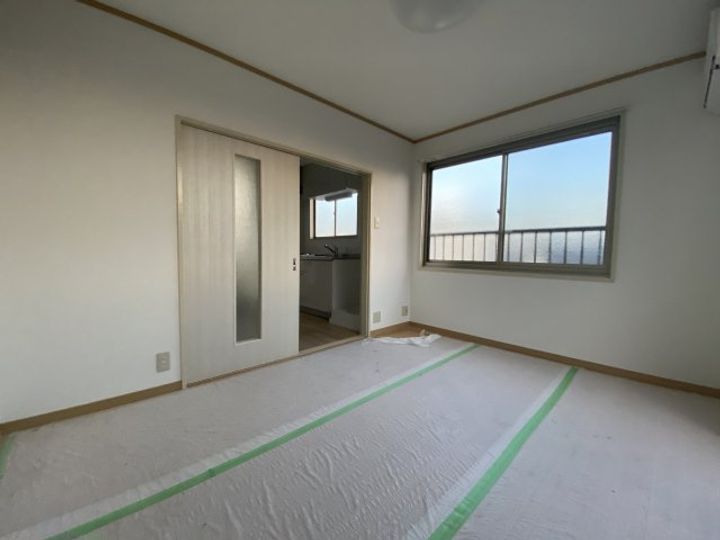 栄ハイツの居間