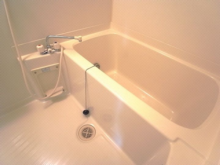 フェリス昇利の風呂