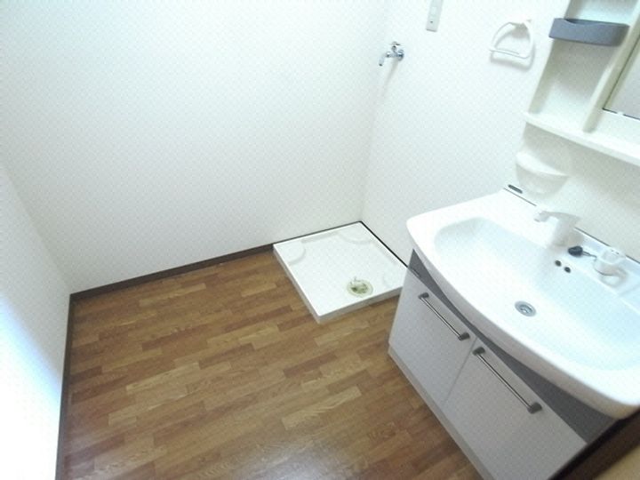 フェリス昇利の内装