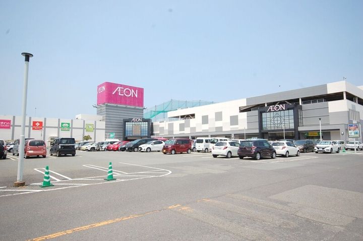 HWT横田の周辺