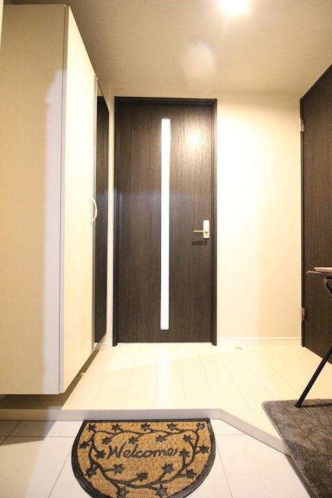 サンシャインタワー三萩野の玄関