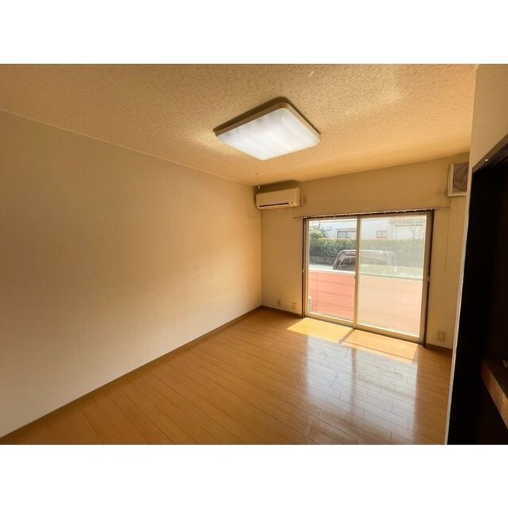 ハイツ吉川の居間