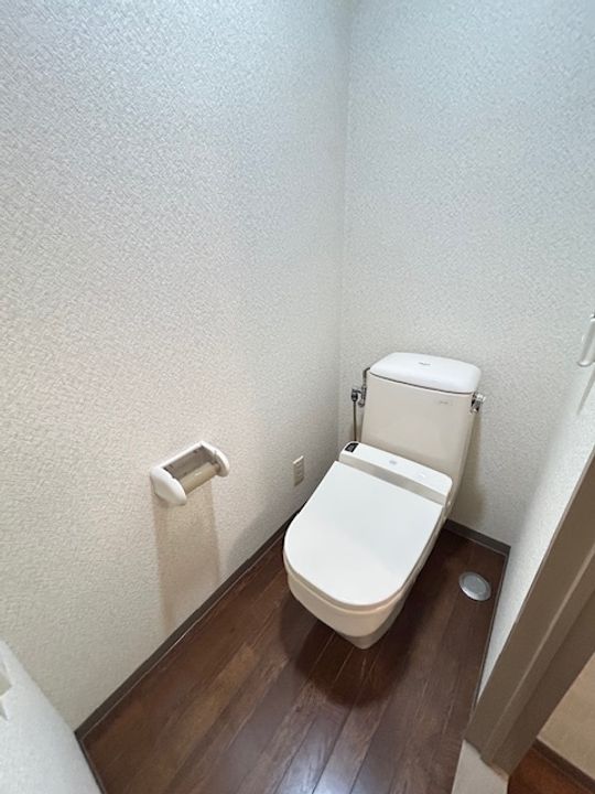 EST堤の内装