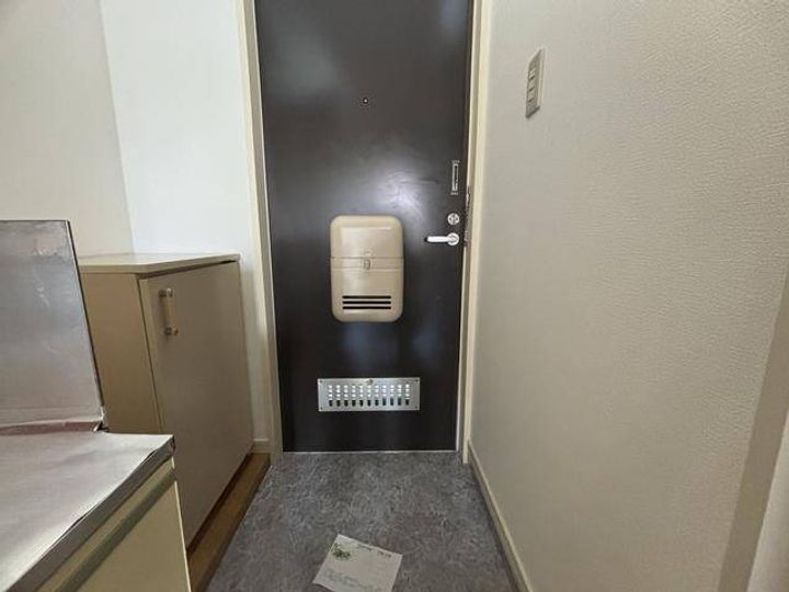 雅コーポAの玄関