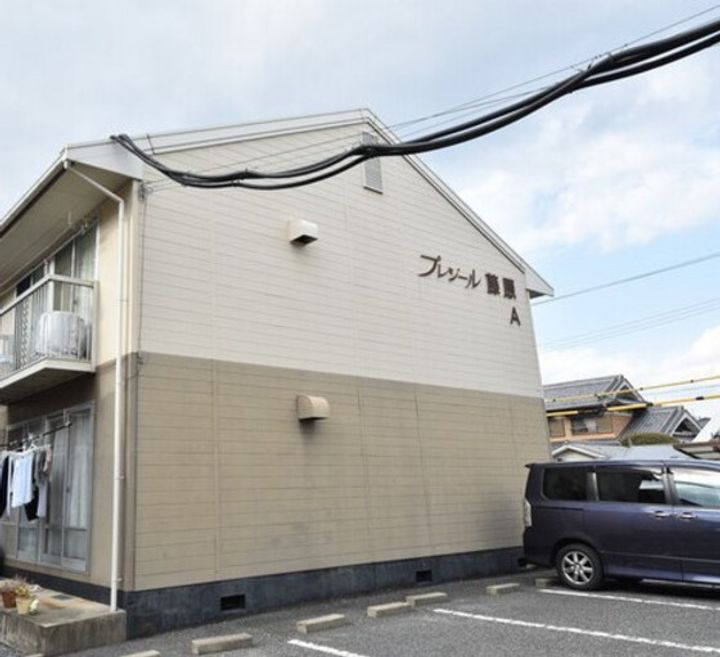 プレジール藤原 A棟の外観