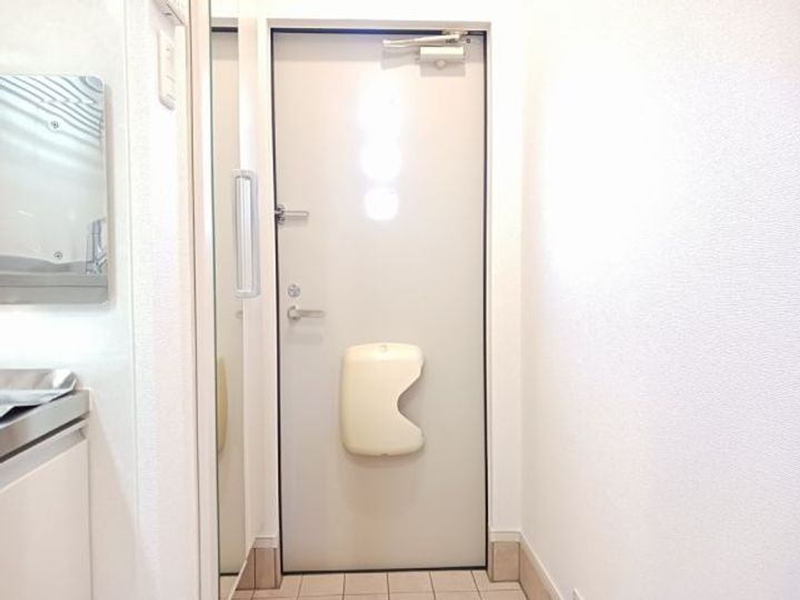 サンリットガーデンの玄関