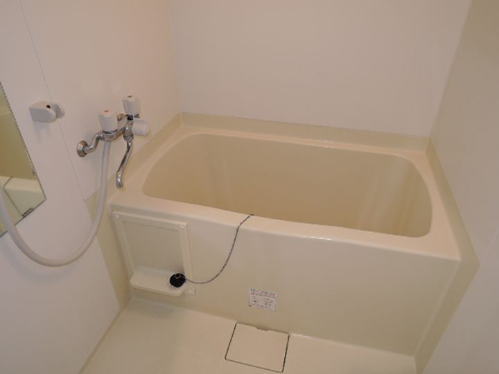 スカイコート神田弐番館の風呂