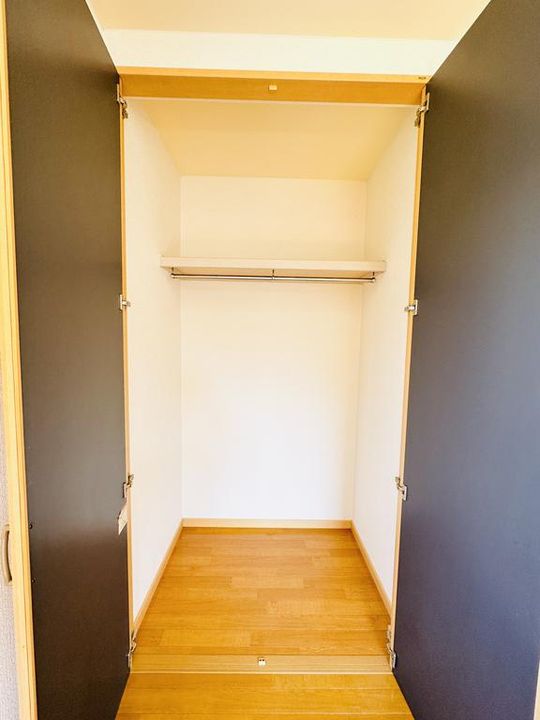 アムール前の原の内装