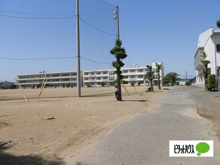 グランドゥールの周辺