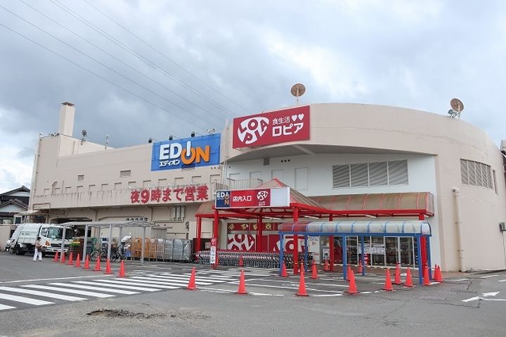 ウィステリアの周辺