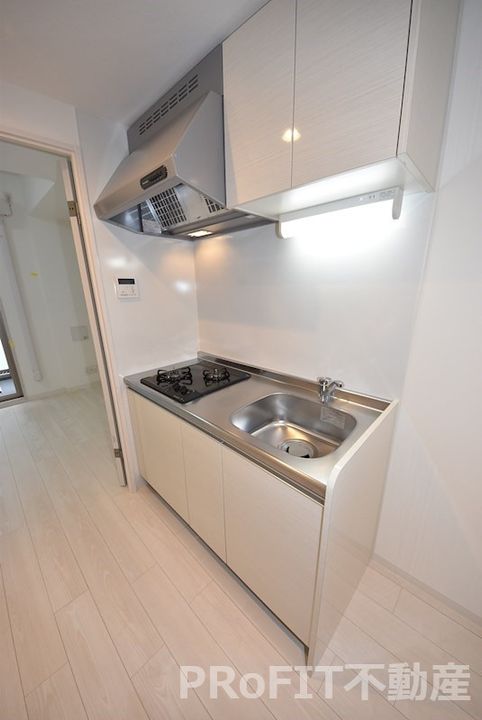 セオリー夕陽丘DOORのキッチン