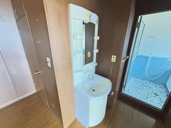 ショッパー関口の内装