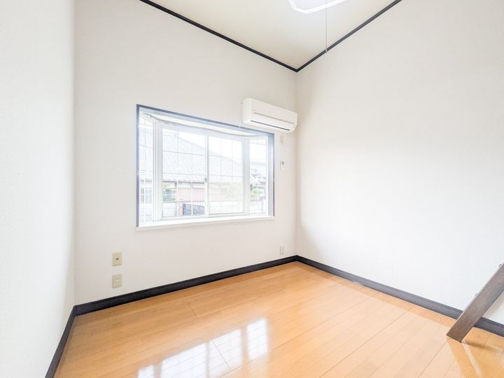 アメニティ中津川の居間