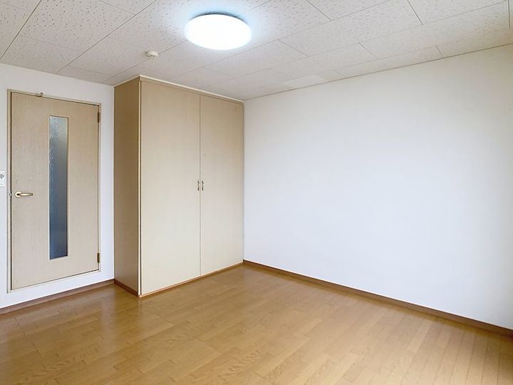 レジデンス城西の居間