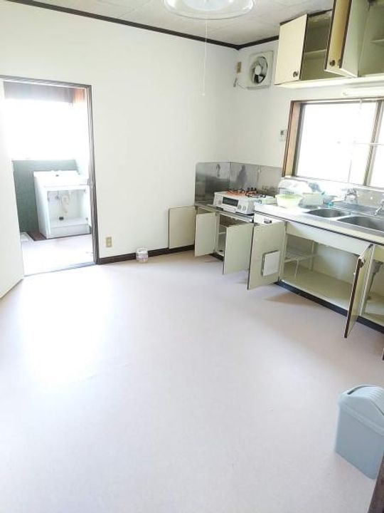 富山県富山市豊田町1(一戸建)の賃貸物件の居間