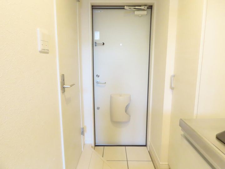 長崎県長崎市扇町(アパート)の賃貸物件の玄関