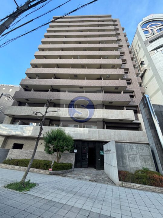 スワンズシティ堂島川の外観