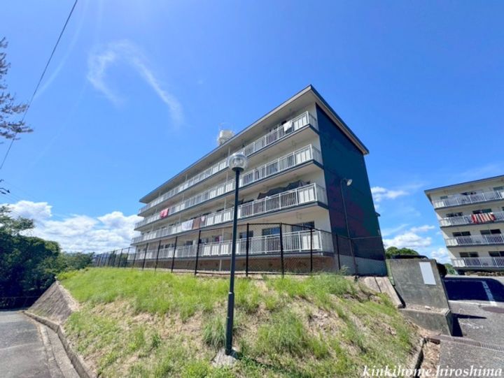 広島県広島市佐伯区五月が丘1(マンション)の賃貸物件の外観