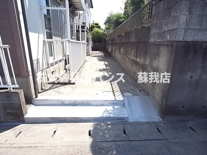 プレジール秀和の地図